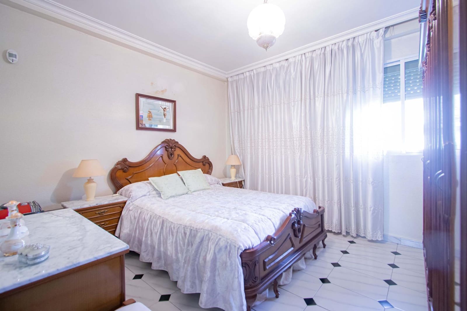 3 slaapkamer Flat te koop in Sevilla stad - € 125.000 (Ref: 9829245)