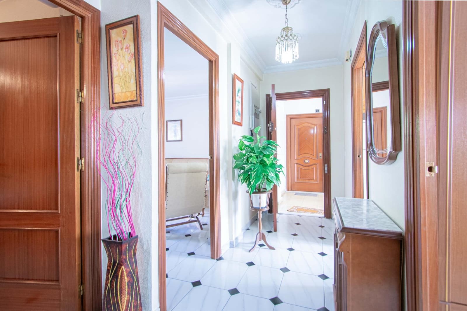 3 slaapkamer Flat te koop in Sevilla stad - € 125.000 (Ref: 9829245)