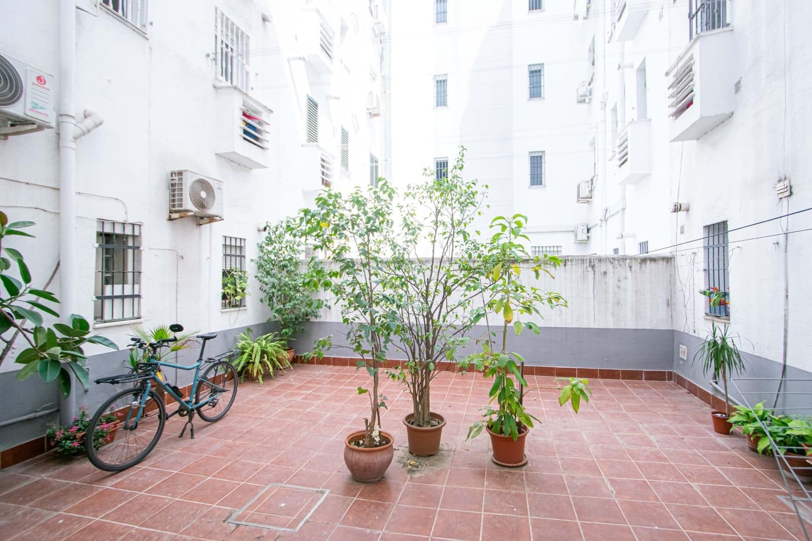 3 bedroom Flat for sale in Seville city - € 235,000 (Ref: 9829247)