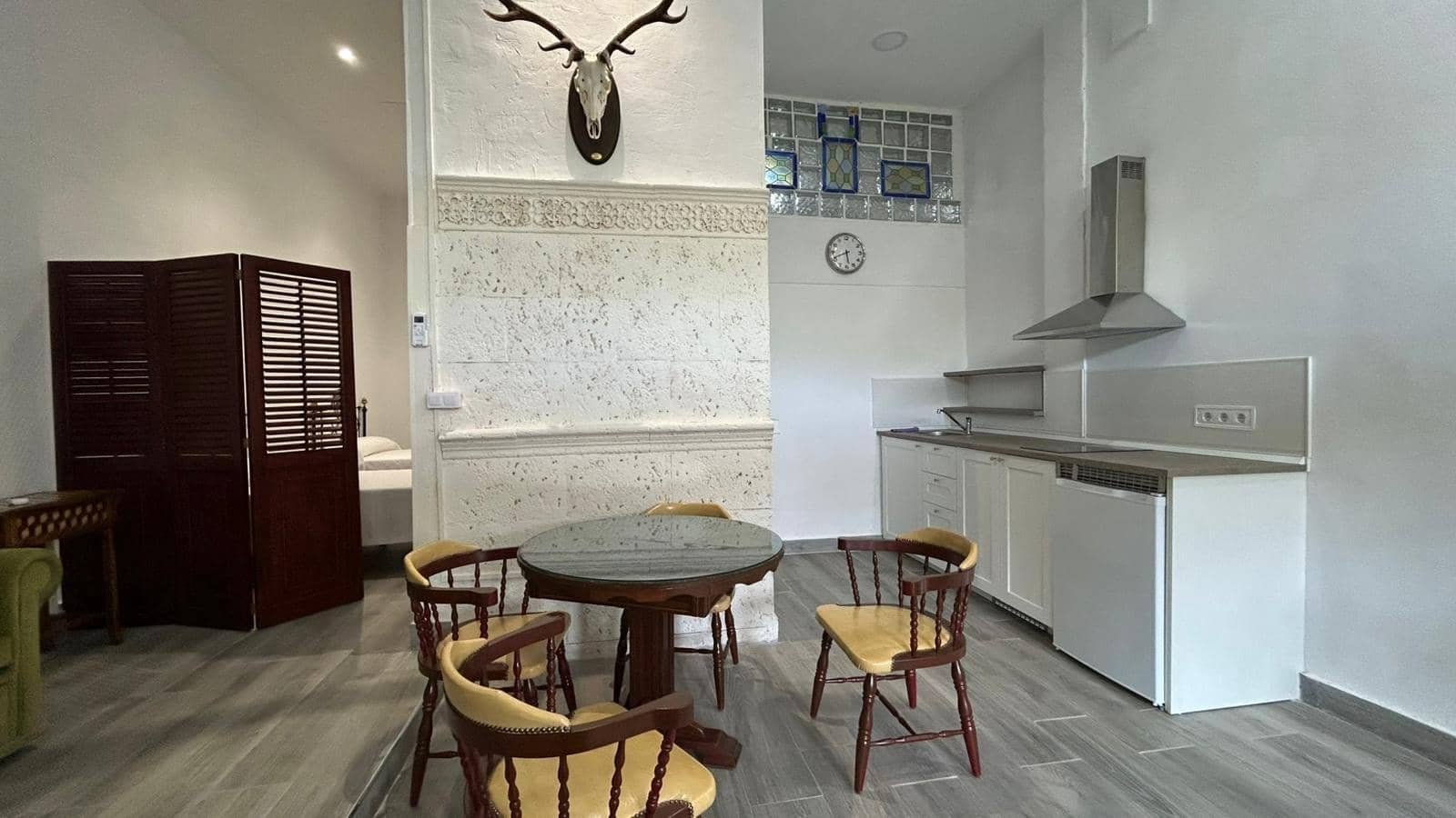 Apartamento de 1 habitación en Sevilla ciudad en alquiler con piscina - 800 € (Ref: 9829248)