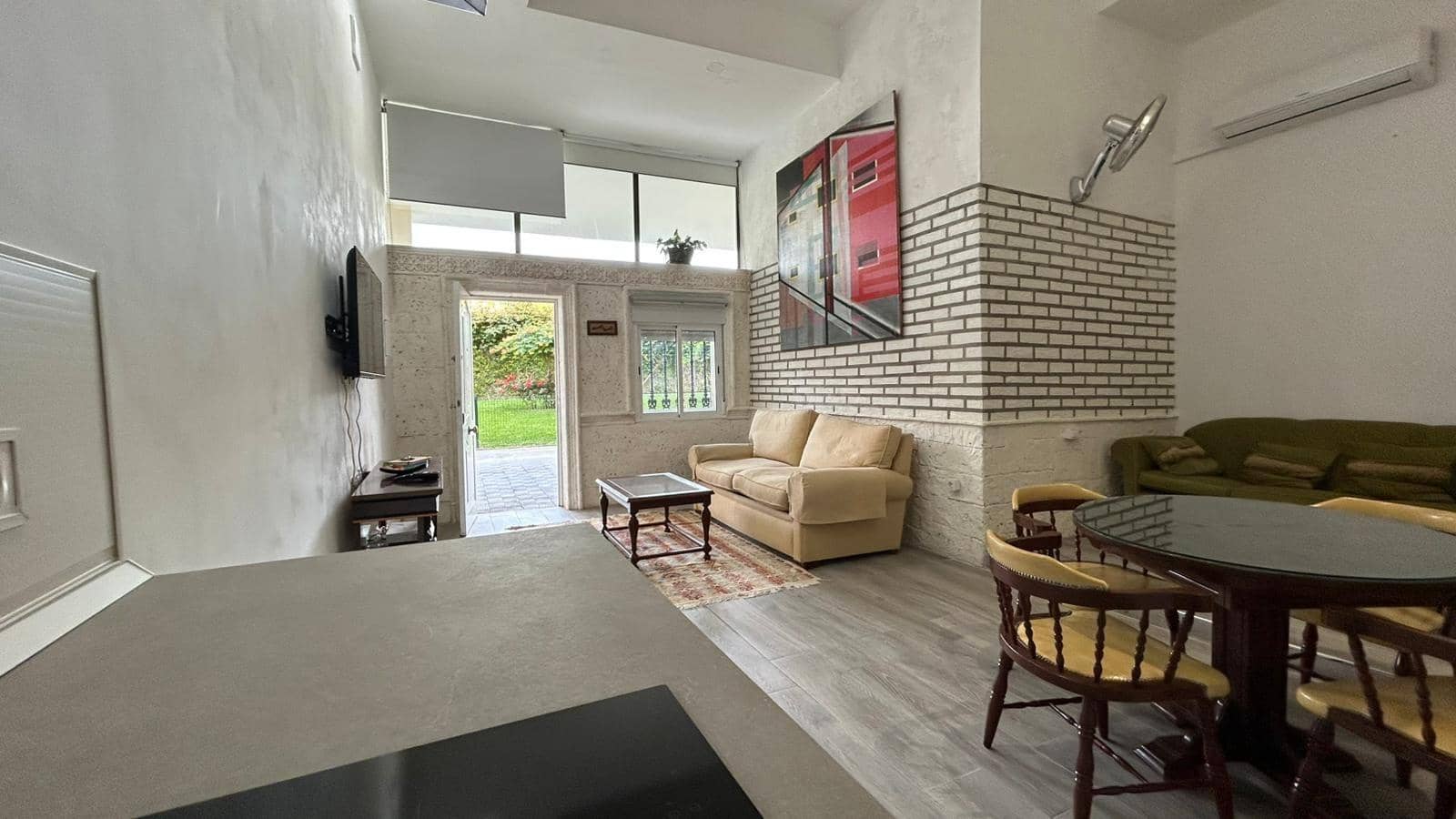 Apartamento de 1 habitación en Sevilla ciudad en alquiler con piscina - 800 € (Ref: 9829248)