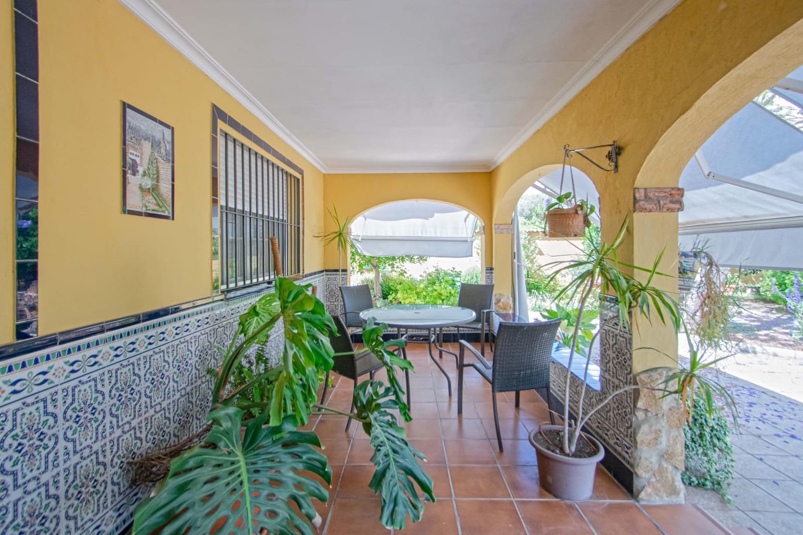 Chalet de 5 habitaciones en Mairena del Aljarafe en venta - 700.000 € (Ref: 9831596)