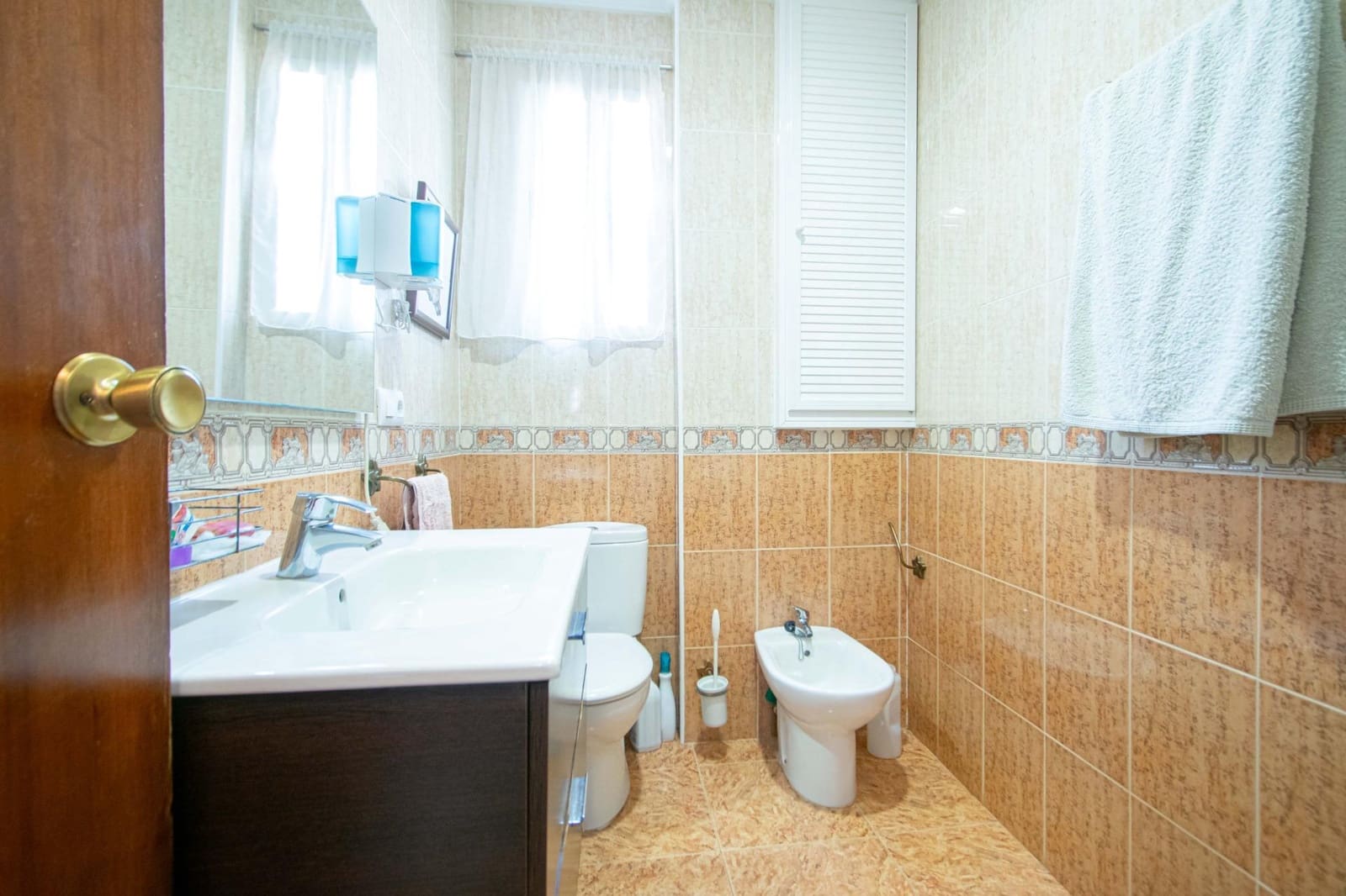Chalet de 5 habitaciones en Mairena del Aljarafe en venta - 700.000 € (Ref: 9831596)