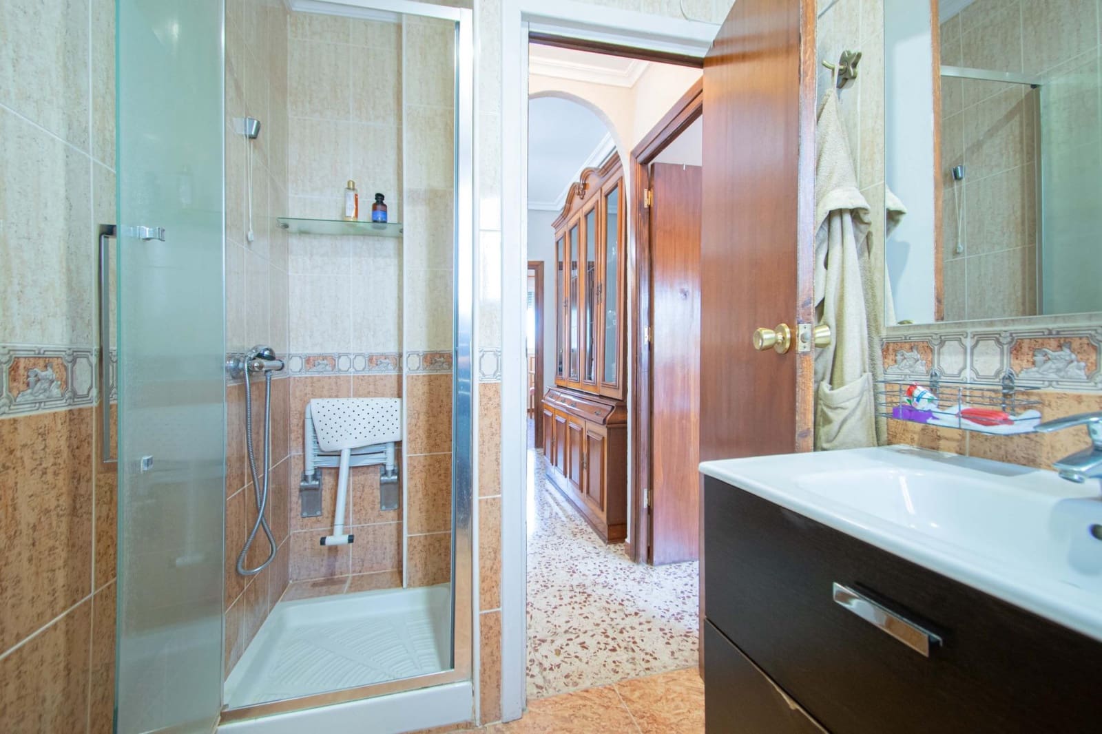 Chalet de 5 habitaciones en Mairena del Aljarafe en venta - 700.000 € (Ref: 9831596)