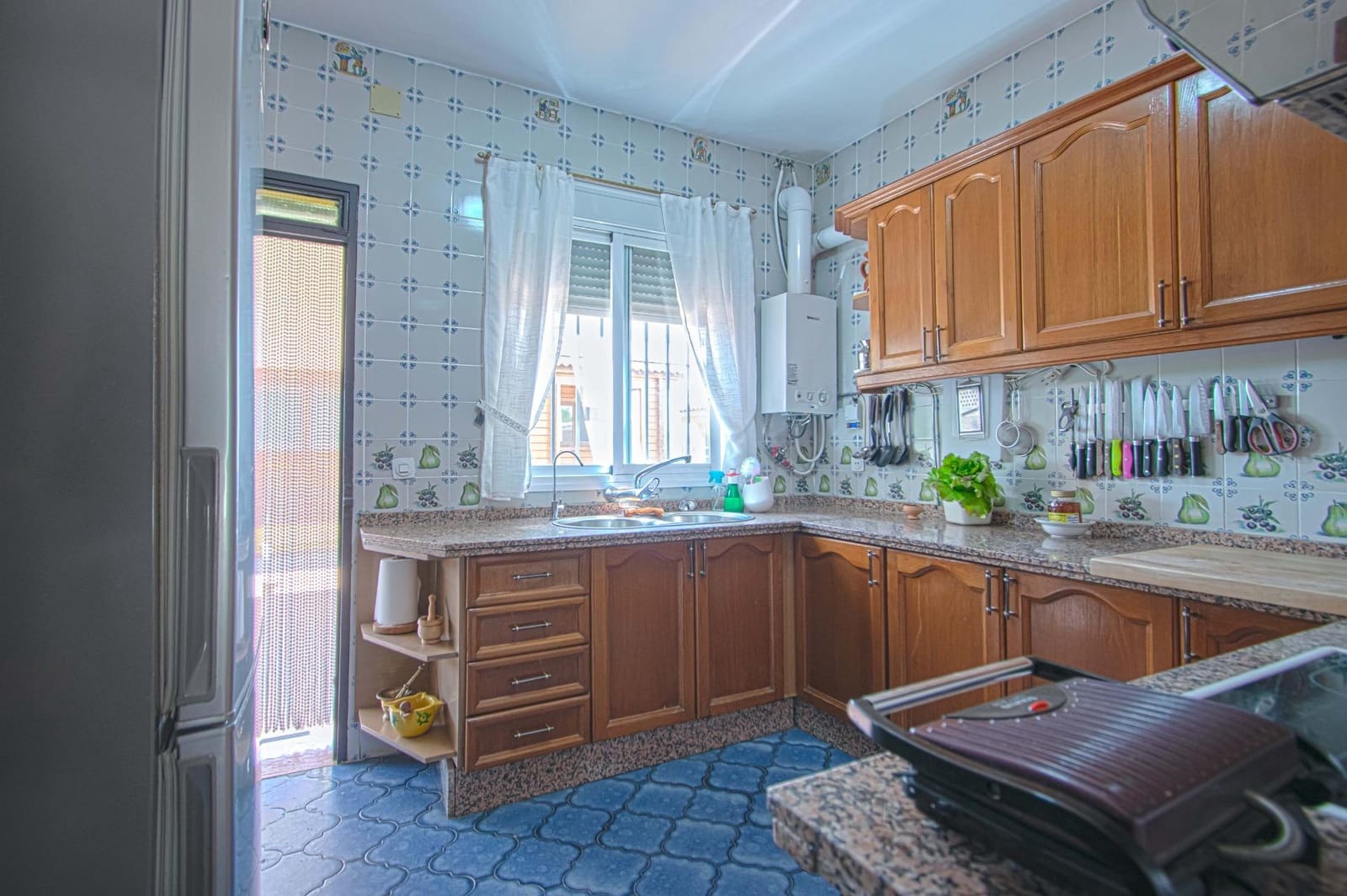 Chalet de 5 habitaciones en Mairena del Aljarafe en venta - 700.000 € (Ref: 9831596)