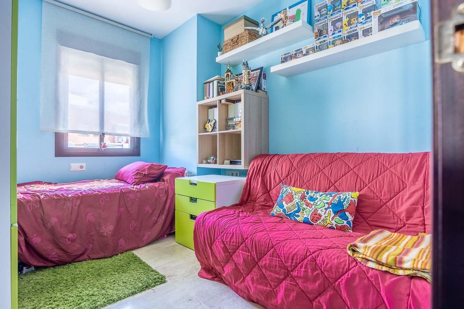 4 bedroom Terraced Villa for sale in Seville city with garage - € 790,000 (Ref: 9833723)