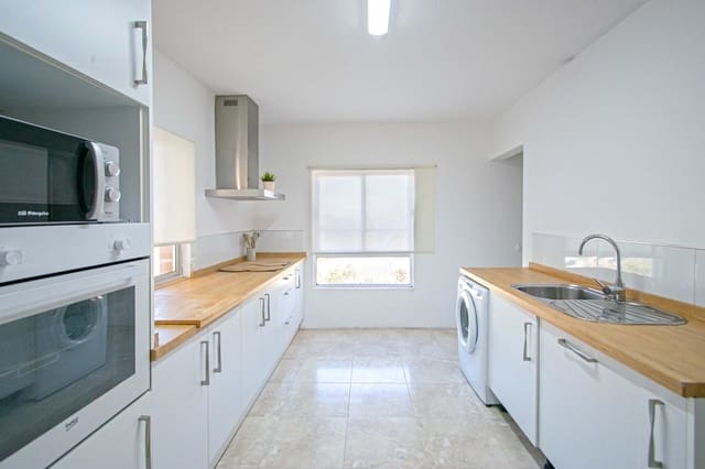 3 bedroom Flat for sale in Seville city - € 138,000 (Ref: 9833724)