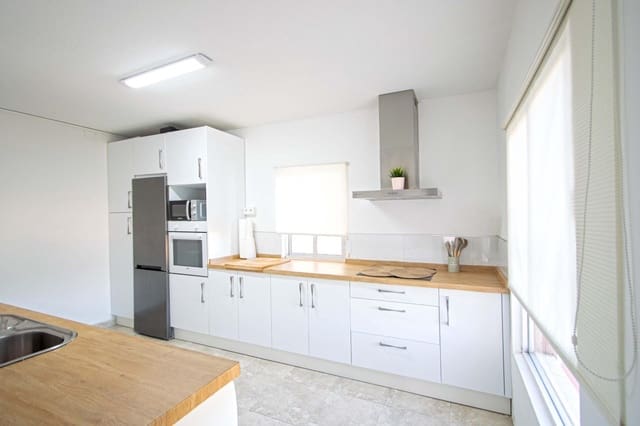 3 bedroom Flat for sale in Seville city - € 138,000 (Ref: 9833724)