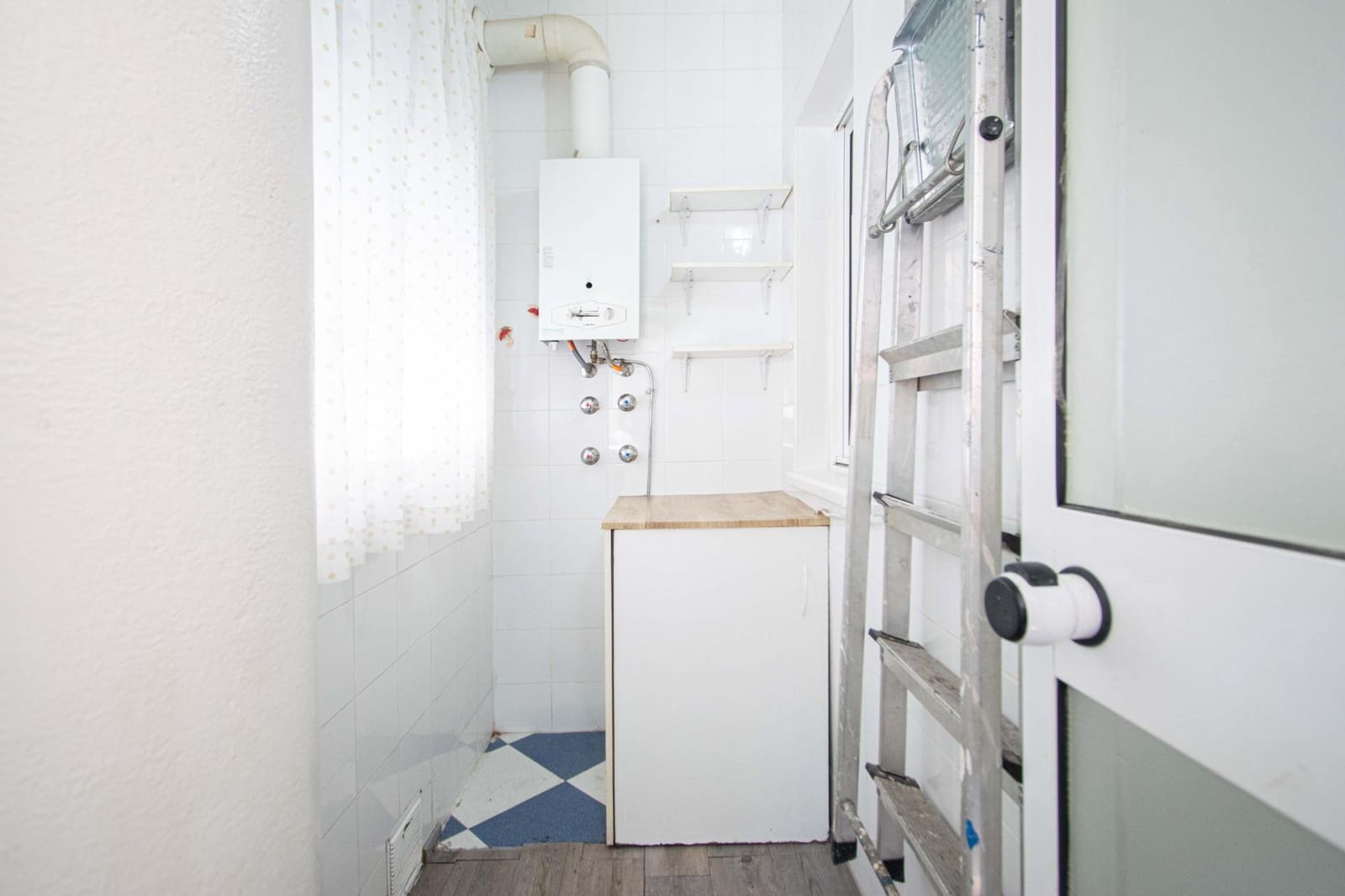 3 sovrum Lägenhet till salu i Sevilla stad med garage - 197 000 € (Ref: 9839318)