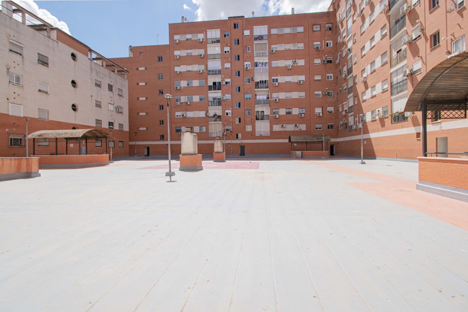 3 sovrum Lägenhet till salu i Sevilla stad med garage - 197 000 € (Ref: 9839318)