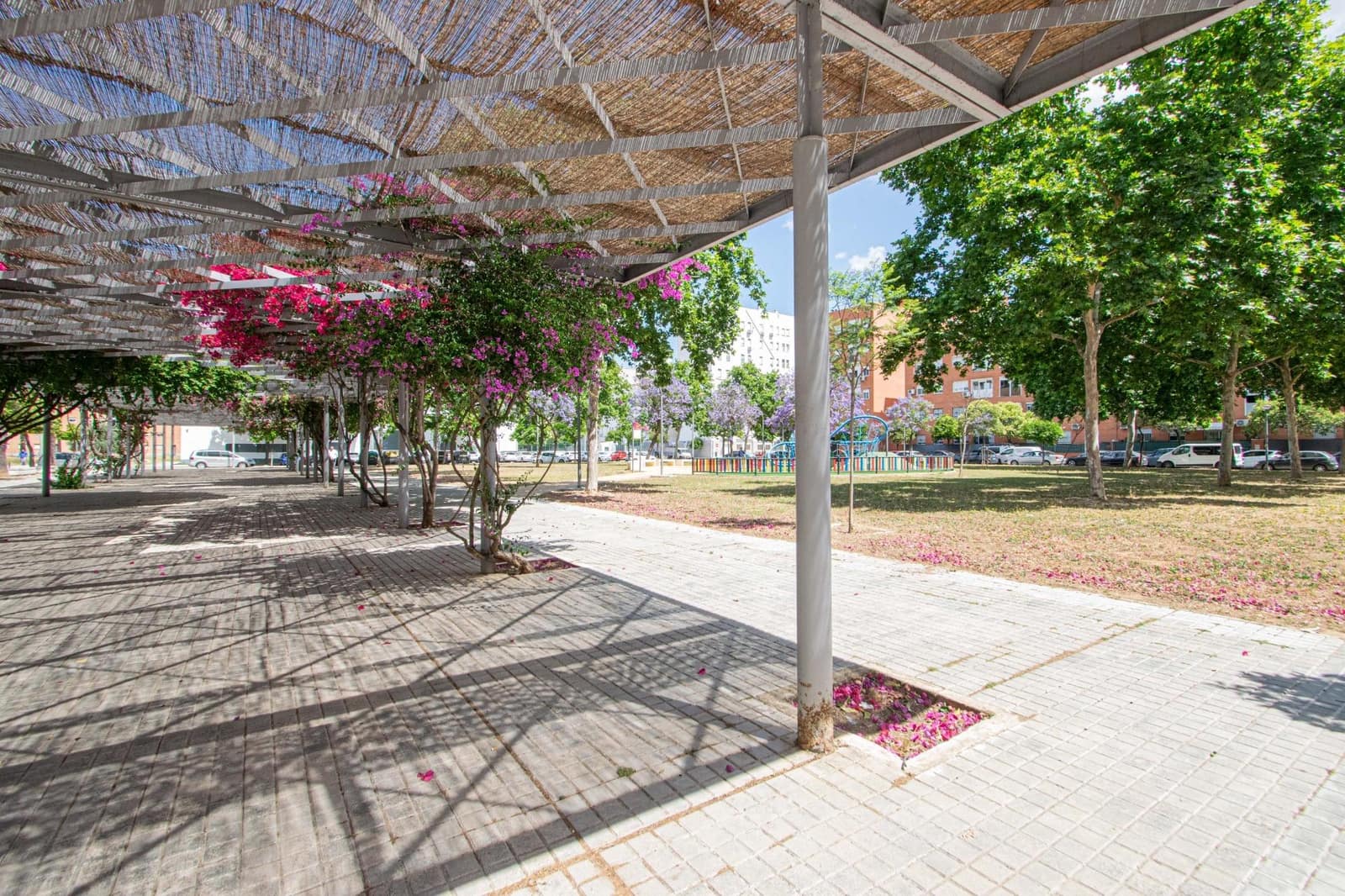 3 sovrum Lägenhet till salu i Sevilla stad med garage - 197 000 € (Ref: 9839318)