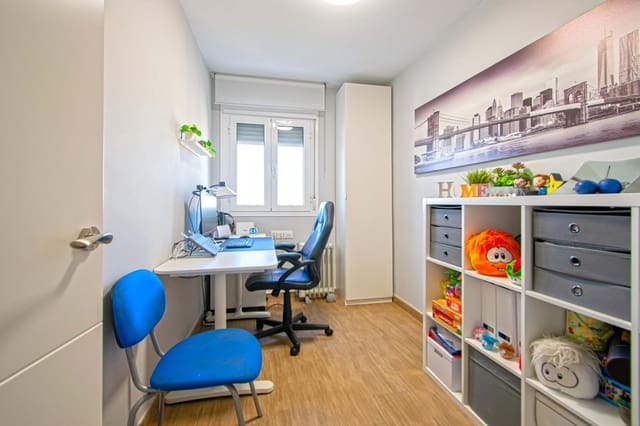 4 sypialnia Mieszkanie na sprzedaż w Miasto Sewilla - 424 900 € (Ref: 9839319)