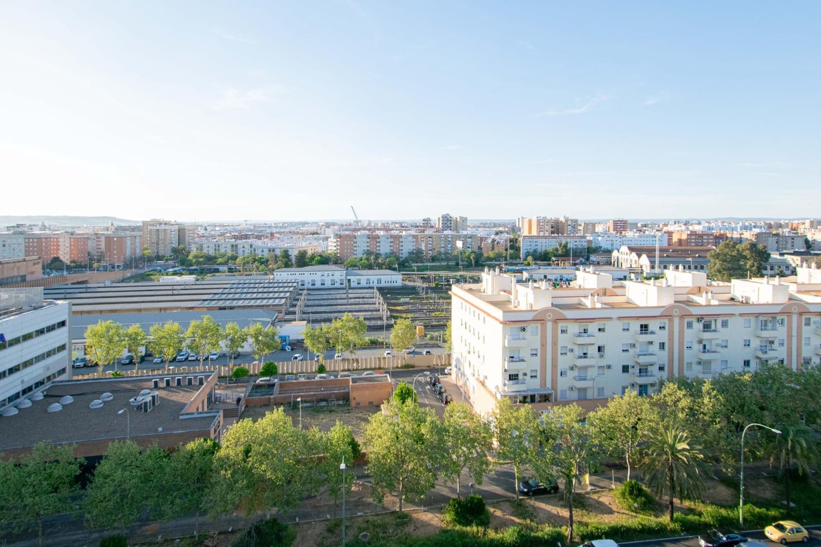 Piso de 4 habitaciones en Sevilla ciudad en venta - 424.900 € (Ref: 9839319)