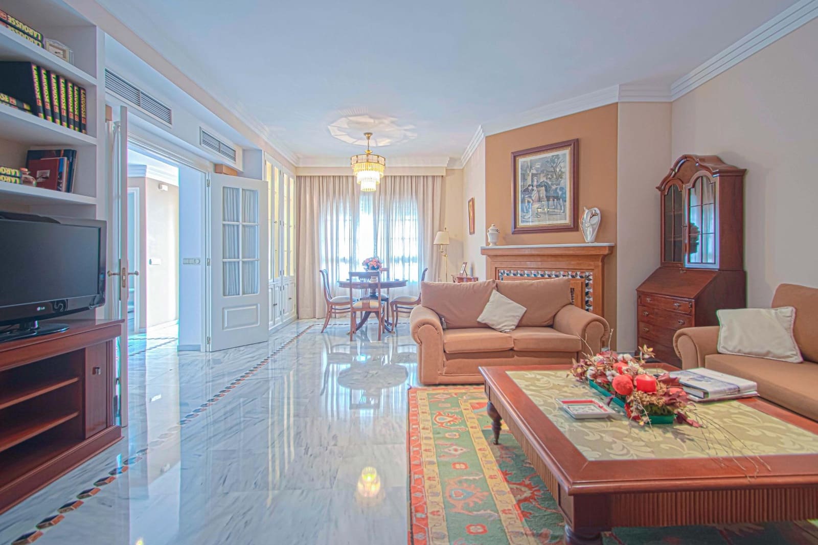 5 bedroom Semi-detached Villa for sale in Utrera with pool - € 595,000 (Ref: 9843463)