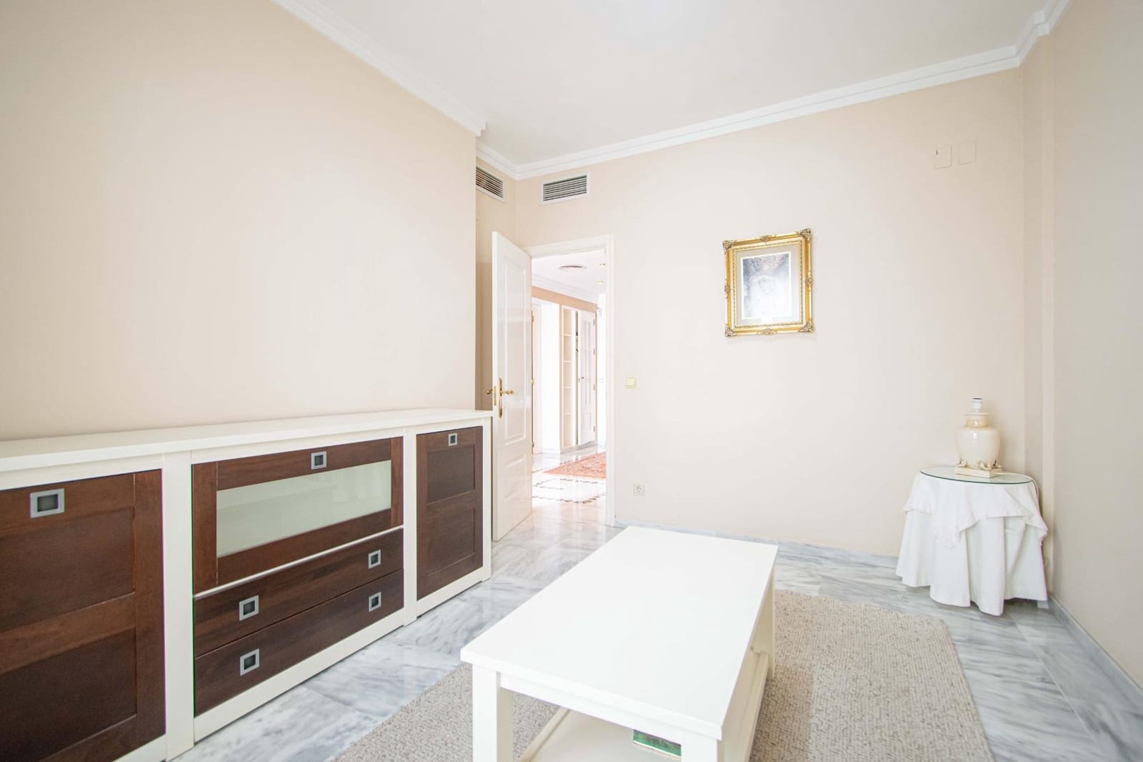 5 bedroom Semi-detached Villa for sale in Utrera with pool - € 595,000 (Ref: 9843463)