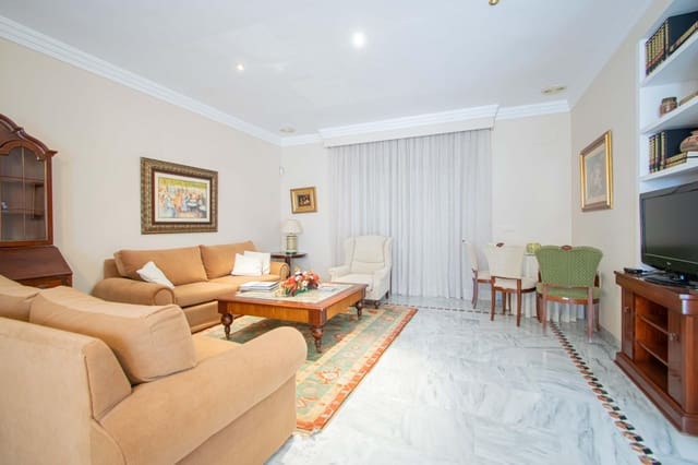 5 bedroom Semi-detached Villa for sale in Utrera with pool - € 595,000 (Ref: 9843463)