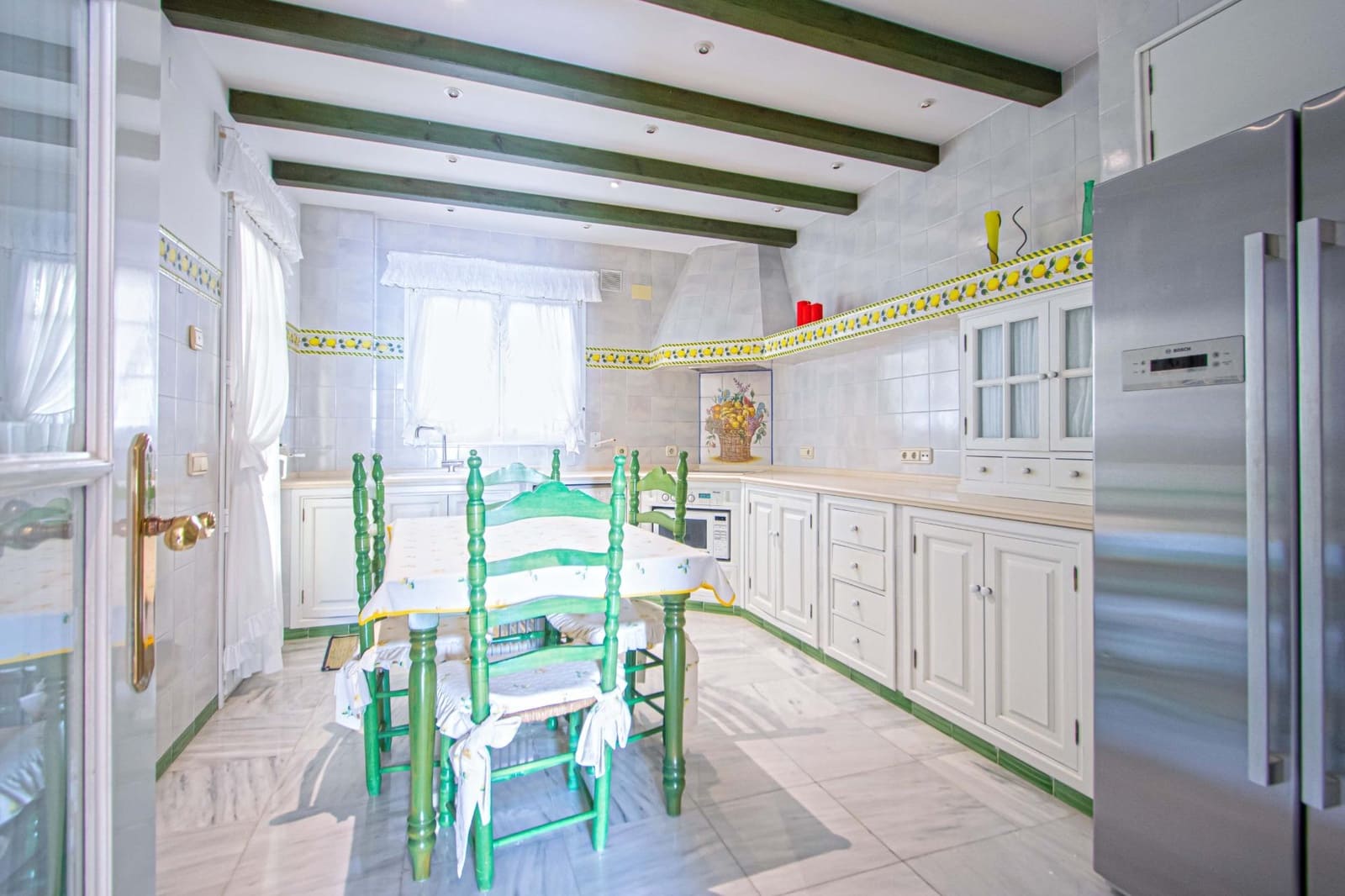 5 bedroom Semi-detached Villa for sale in Utrera with pool - € 595,000 (Ref: 9843463)