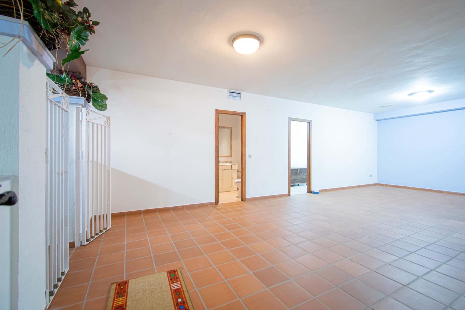 5 bedroom Semi-detached Villa for sale in Utrera with pool - € 595,000 (Ref: 9843463)