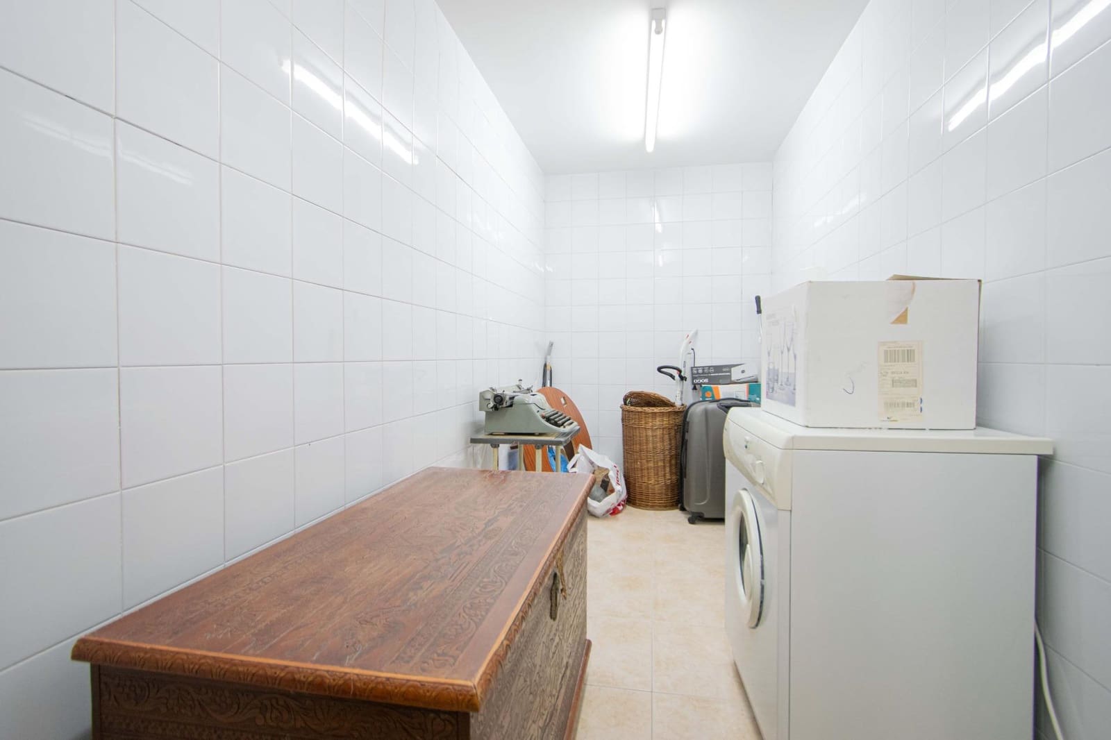 5 bedroom Semi-detached Villa for sale in Utrera with pool - € 595,000 (Ref: 9843463)