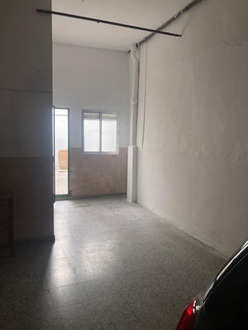 Erhverv til leje i Sevilla by med garage - € 900 (Ref: 9846300)