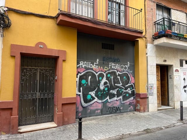 Erhverv til leje i Sevilla by med garage - € 900 (Ref: 9846300)