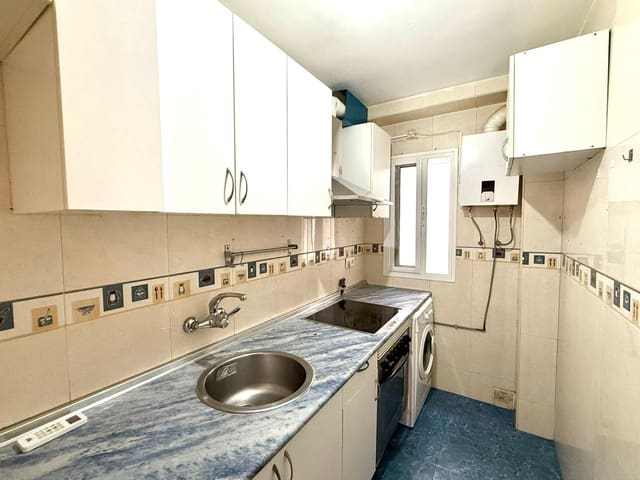 3 bedroom Flat for sale in San Juan de Aznalfarache - € 99,000 (Ref: 9849449)