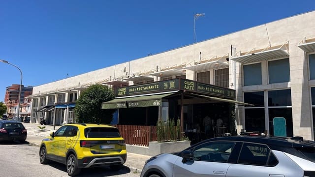 Kommersiell till salu i Sevilla stad - 290 000 € (Ref: 9849451)