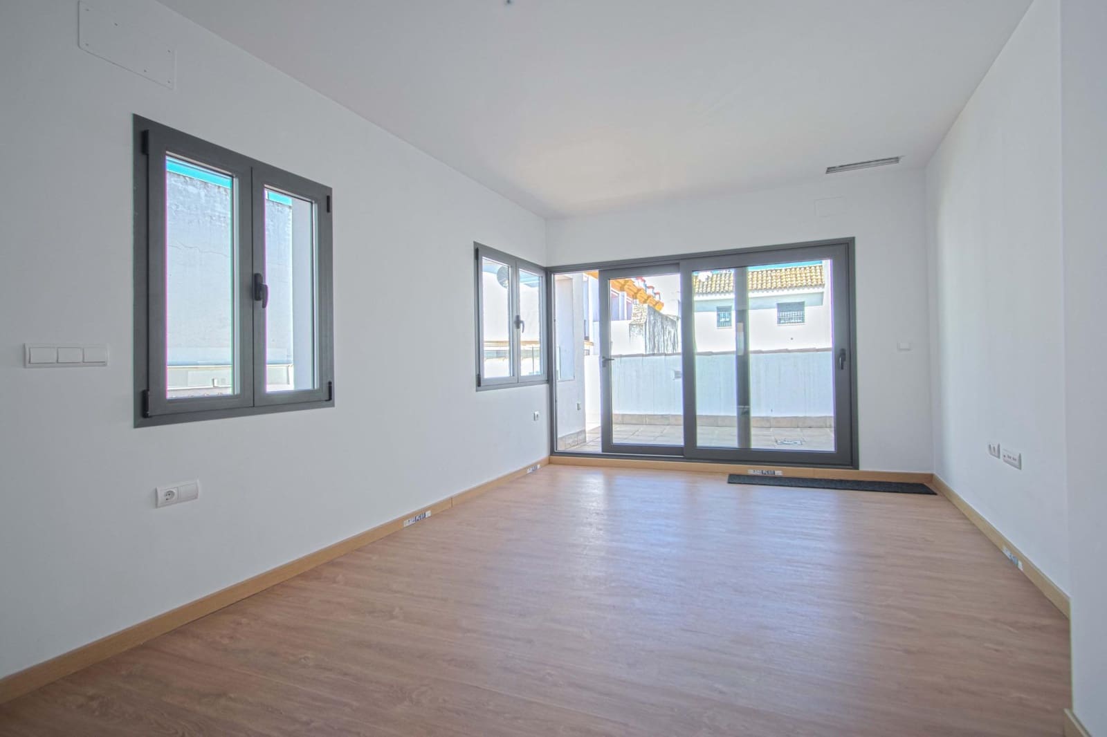 1 bedroom Penthouse for sale in Seville city - € 625,000 (Ref: 9851838)