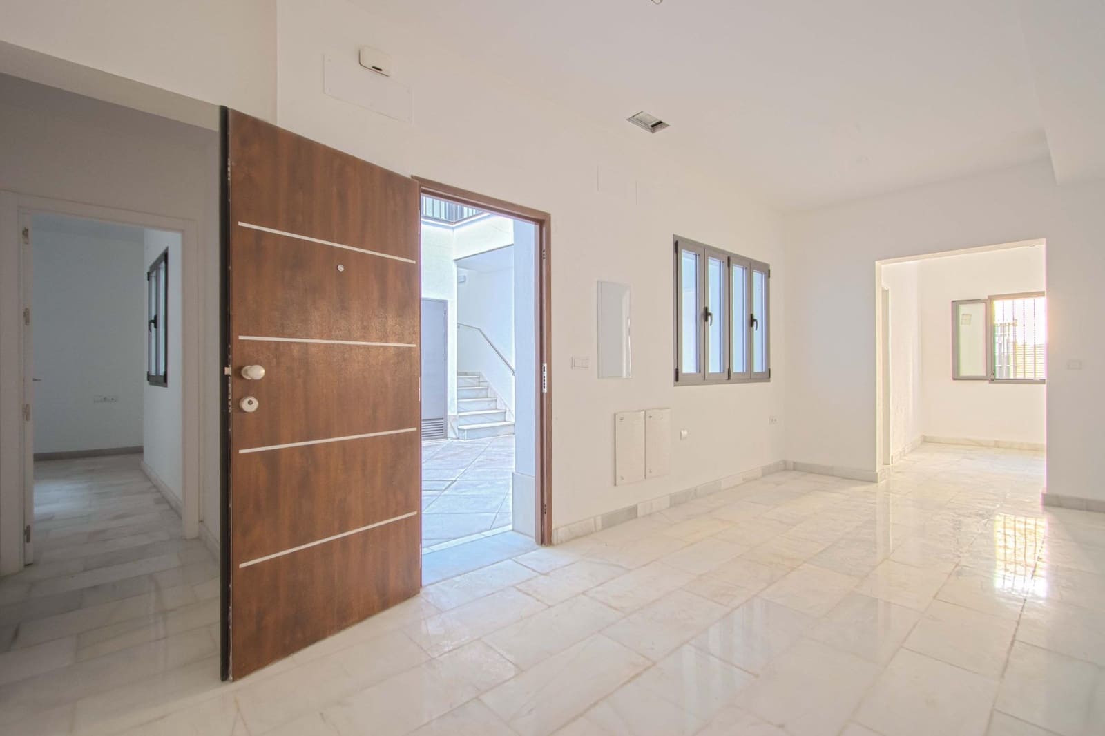 2 bedroom Apartment for sale in Seville city - € 399,000 (Ref: 9851839)