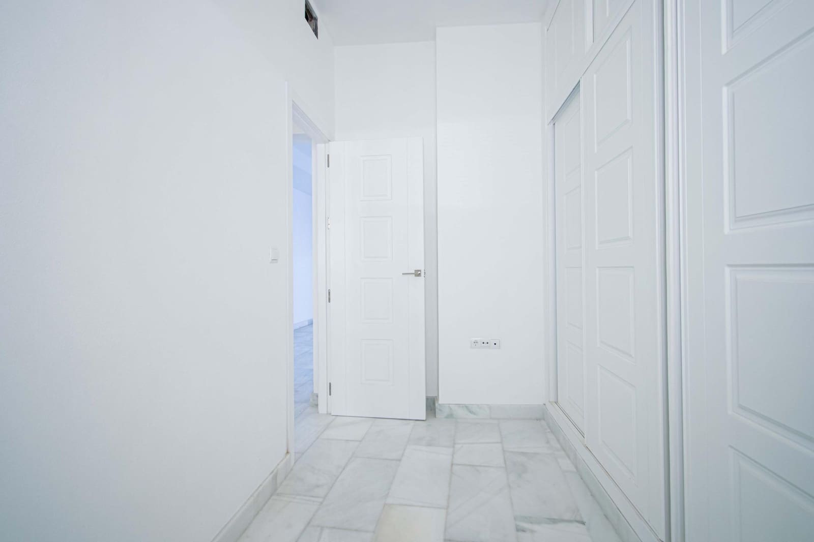 2 bedroom Apartment for sale in Seville city - € 399,000 (Ref: 9851839)