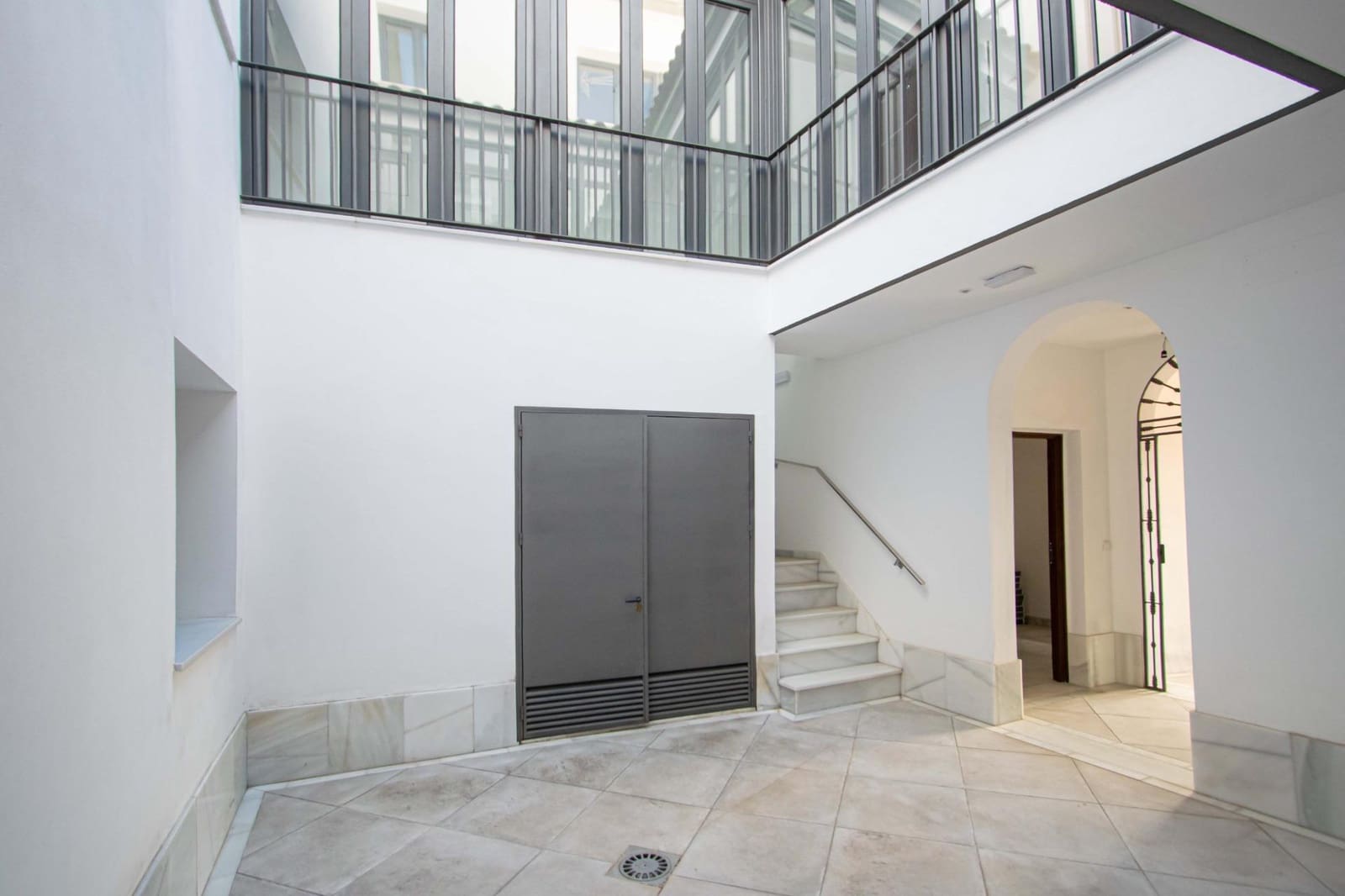 2 bedroom Apartment for sale in Seville city - € 399,000 (Ref: 9851839)