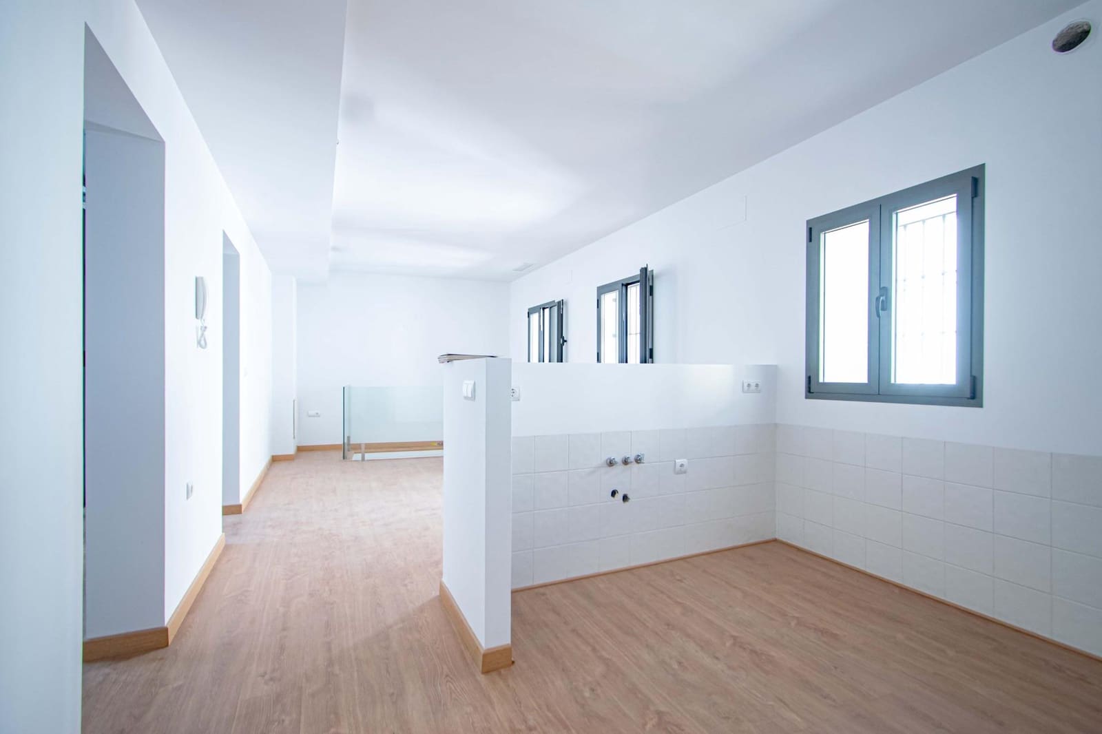 2 bedroom Flat for sale in Seville city - € 415,000 (Ref: 9851840)