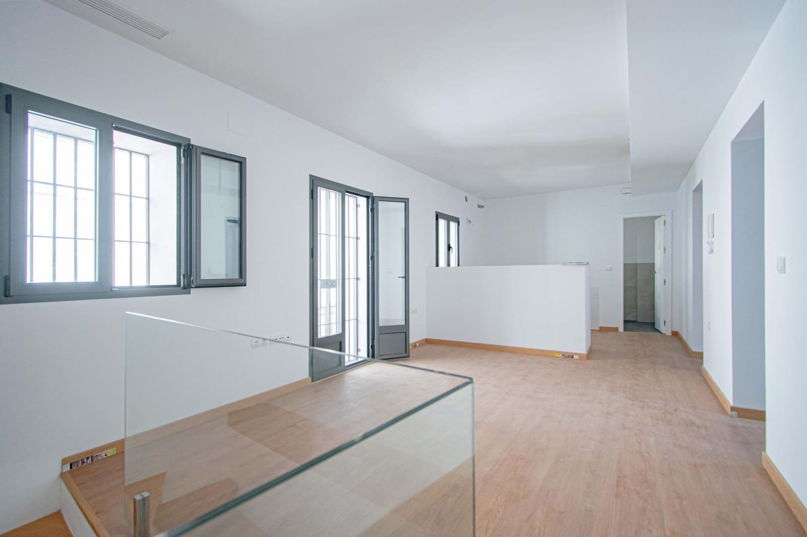 2 bedroom Flat for sale in Seville city - € 415,000 (Ref: 9851840)