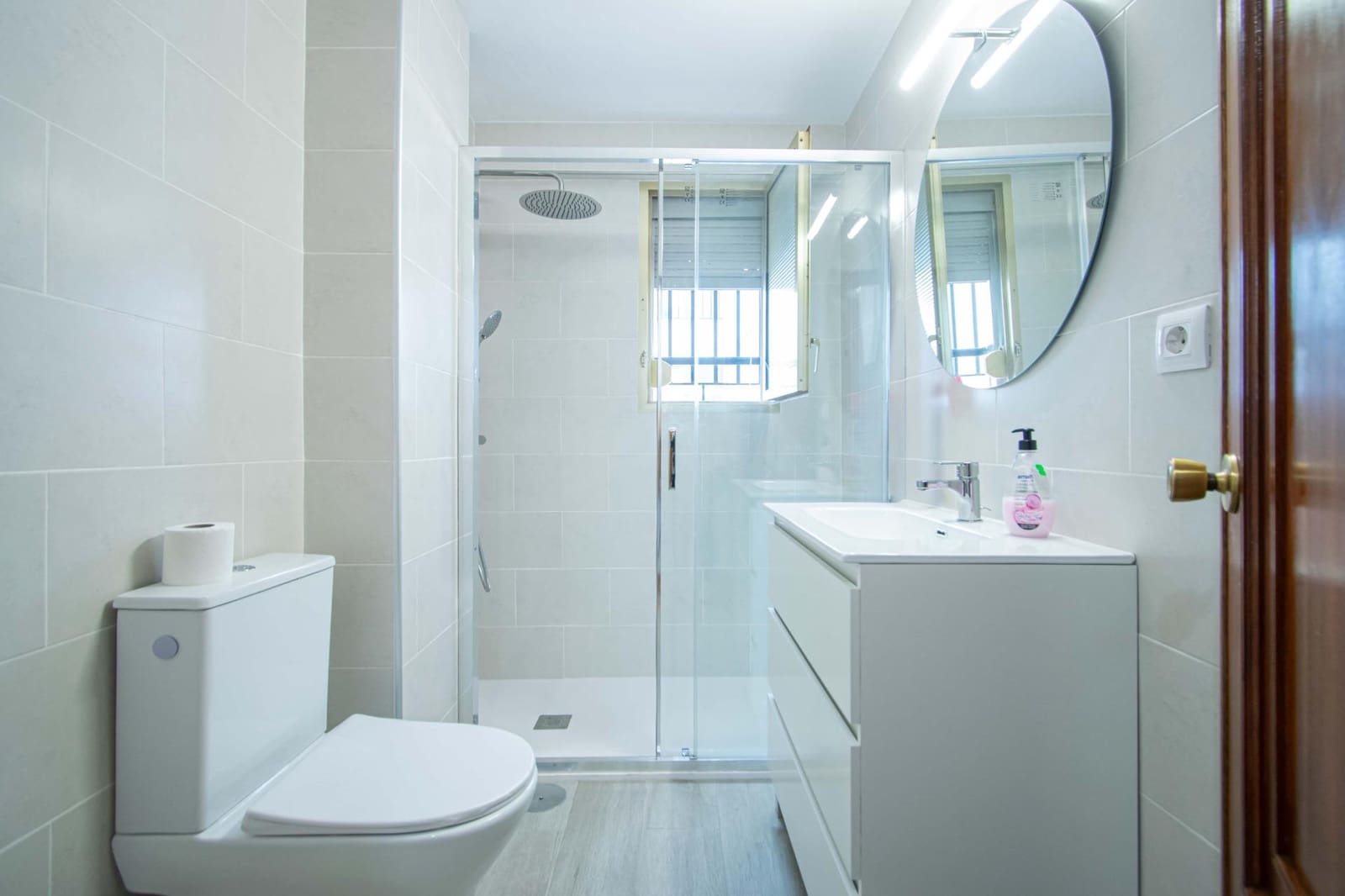 3 bedroom Flat for sale in Seville city - € 310,000 (Ref: 9851842)