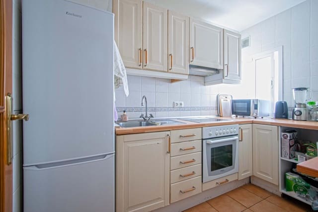 3 sovrum Lägenhet till salu i Sevilla stad - 230 000 € (Ref: 9860187)