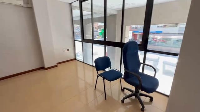 Piso de 2 habitaciones en Los Remedios, Sevilla ciudad en venta - 370.000 € (Ref: 9860188)