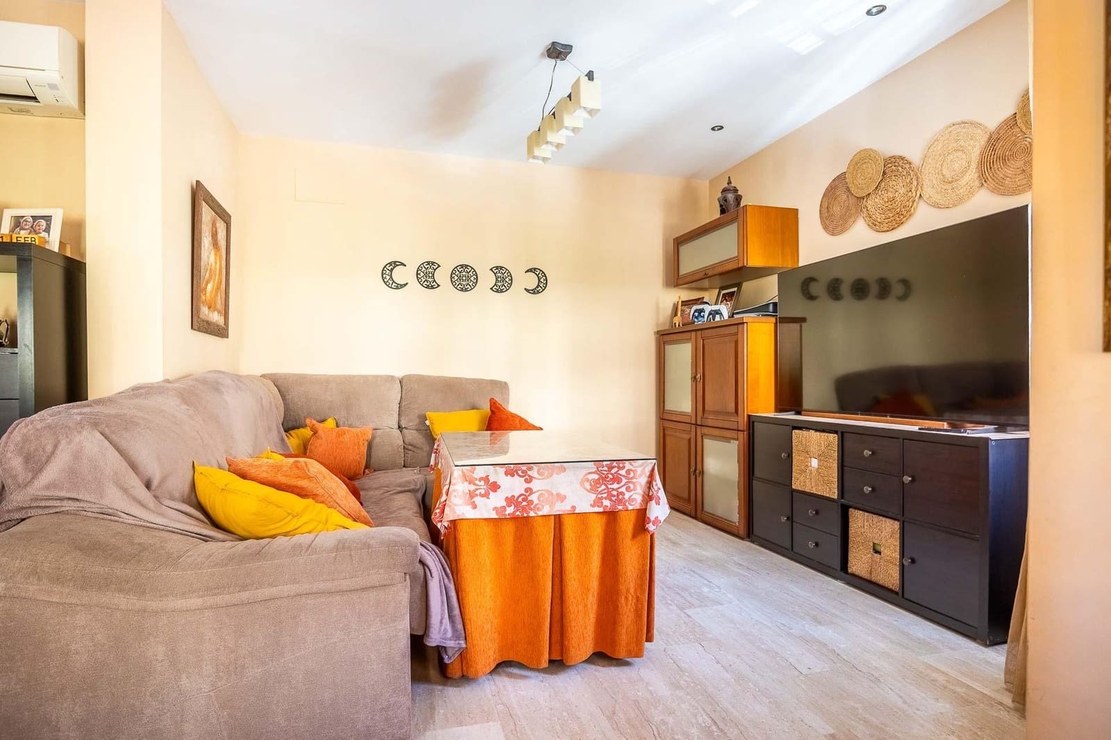 4 soverom Rekkehus til salgs i Sevilla by med garasje - € 749 000 (Ref: 9861929)