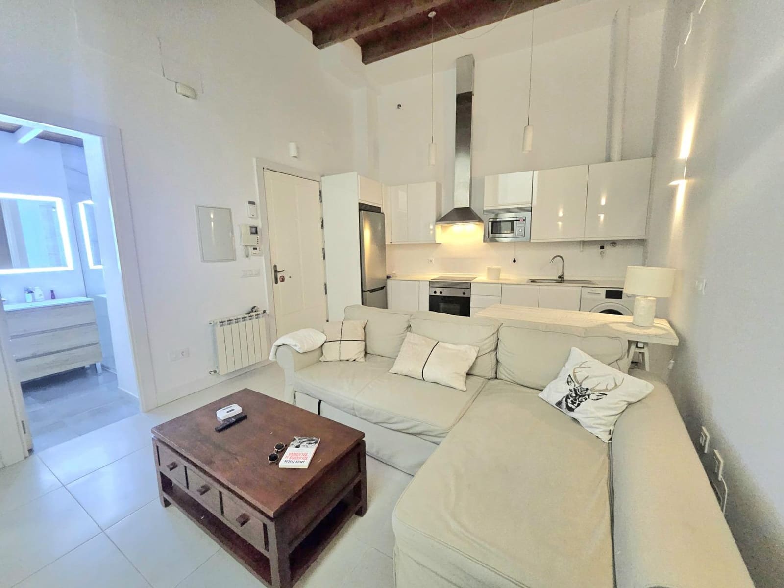 1 quarto Apartamento para arrendar em Sevilha cidade - 1 200 € (Ref: 9867078)