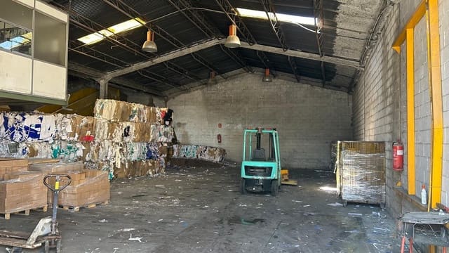 Yritys myytävänä paikassa Sevilla kaupunki - 127 300 € (Ref: 9868658)