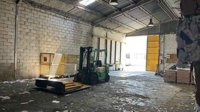 Yritys myytävänä paikassa Sevilla kaupunki - 127 300 € (Ref: 9868658)