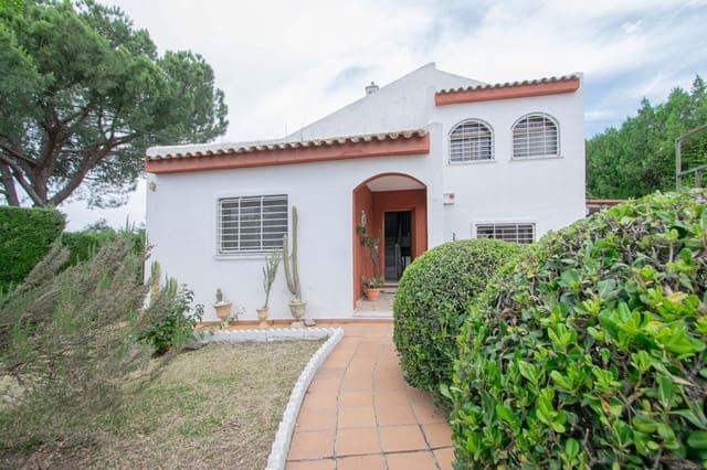5 slaapkamer Villa te koop in Montequinto, Dos Hermanas - € 650.000 (Ref: 9868660)
