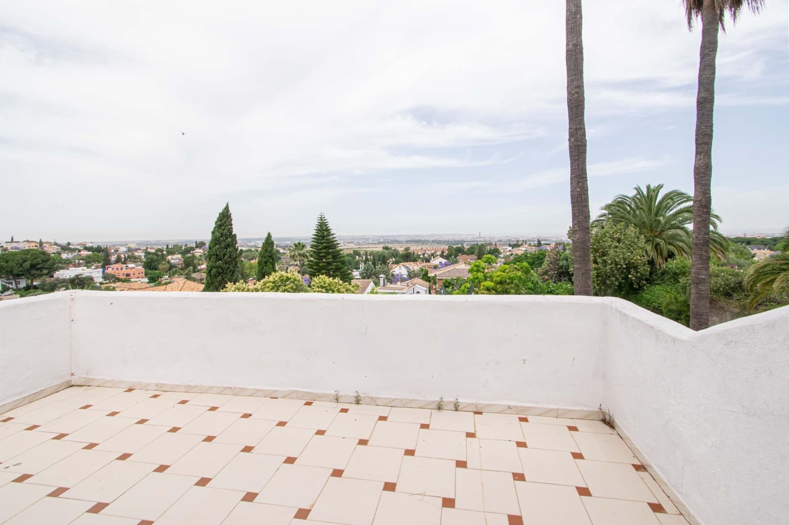5 slaapkamer Villa te koop in Montequinto - € 650.000 (Ref: 9868660)