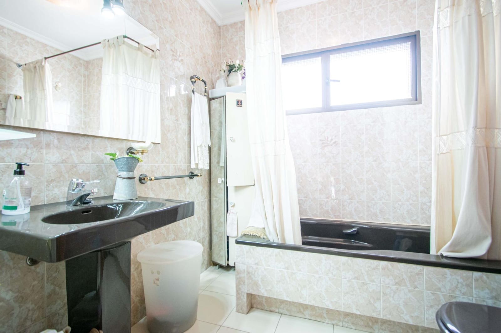 5 slaapkamer Villa te koop in Montequinto - € 650.000 (Ref: 9868660)