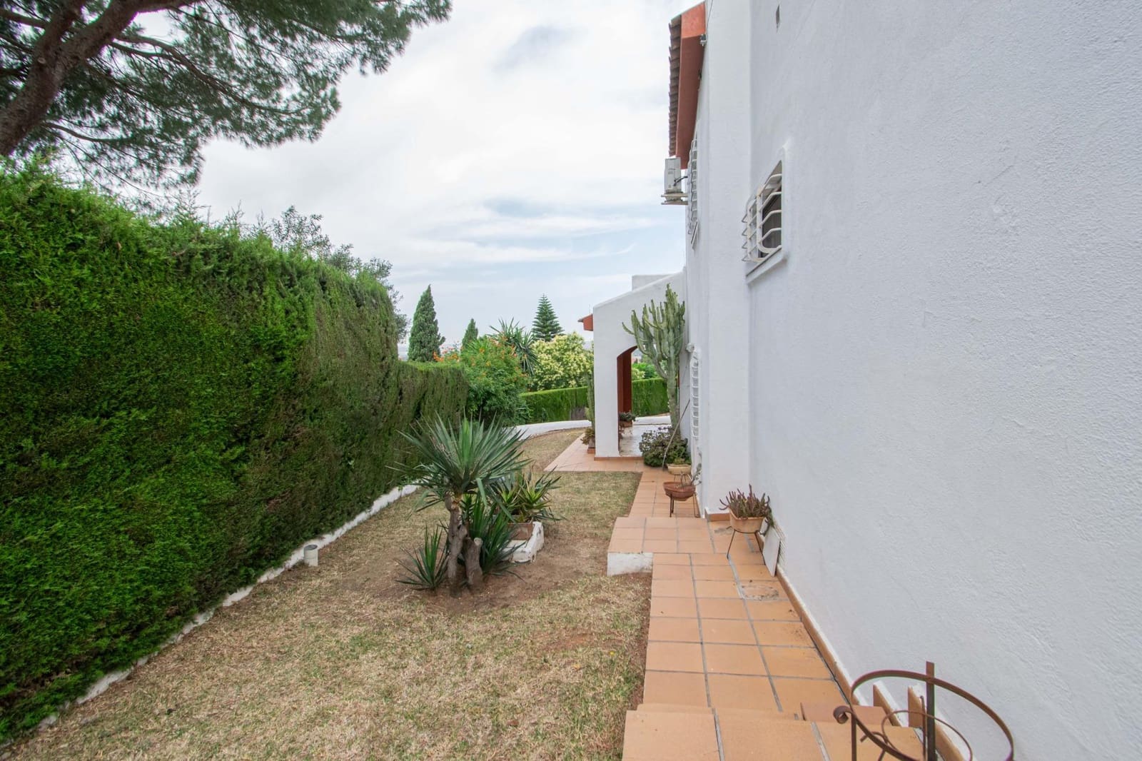 5 slaapkamer Villa te koop in Montequinto - € 650.000 (Ref: 9868660)