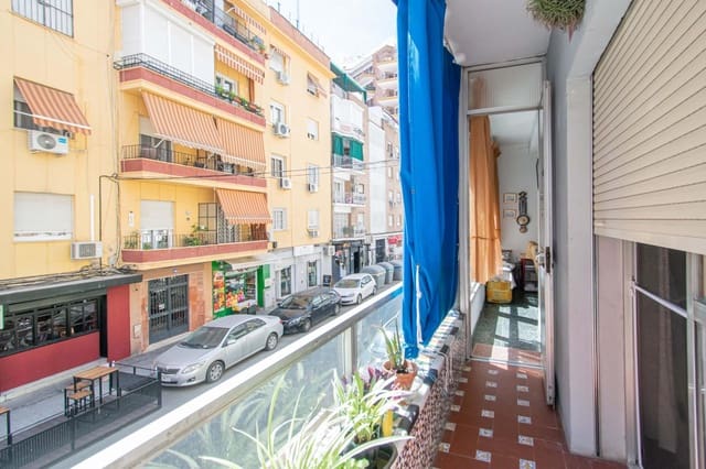 3 chambre Appartement à vendre à Los Remedios, Séville ville - 265 000 € (Ref: 9868661)