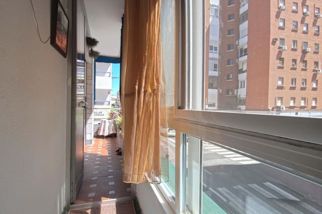 3 chambre Appartement à vendre à Los Remedios, Séville ville - 265 000 € (Ref: 9868661)