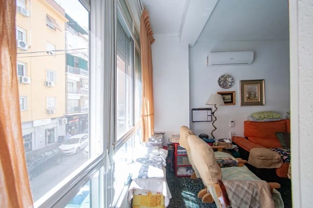 3 chambre Appartement à vendre à Los Remedios, Séville ville - 265 000 € (Ref: 9868661)