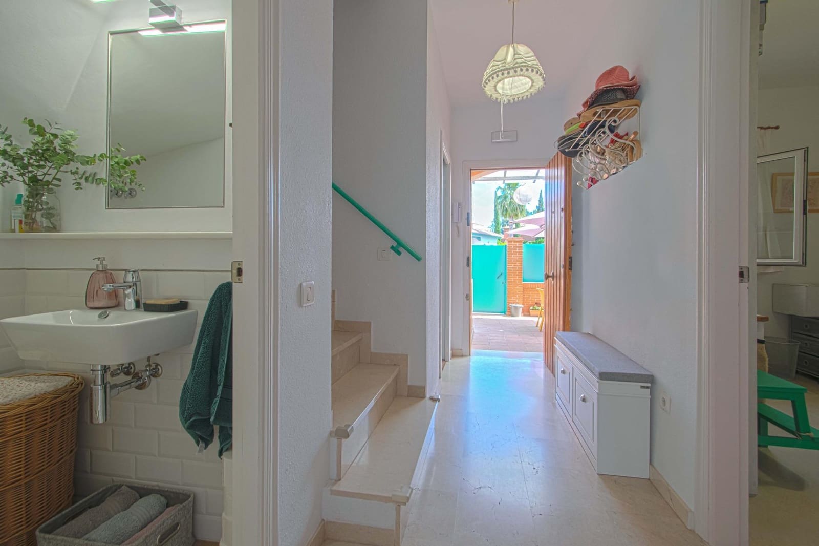 4 soverom Rekkehus til salgs i Valencina de la Concepcion med svømmebasseng - € 279 000 (Ref: 9868663)