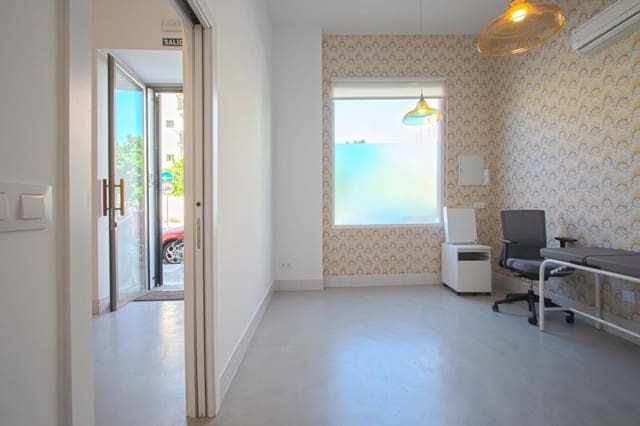 Local Comercial en Sevilla ciudad en venta - 140.000 € (Ref: 9873579)