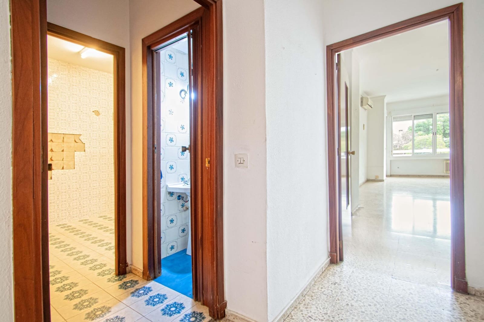 Piso de 4 habitaciones en Sevilla ciudad en venta - 370.000 € (Ref: 9873580)
